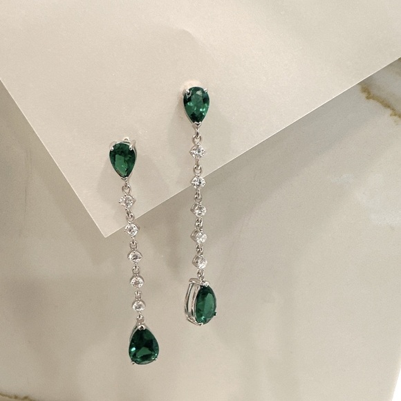 💚Sterling silver earrings - Picture 2 of 2